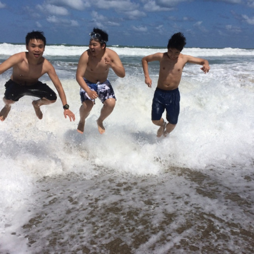 贏在起跑線？中國(guó)孩子赴美留學(xué)是否越早越好？