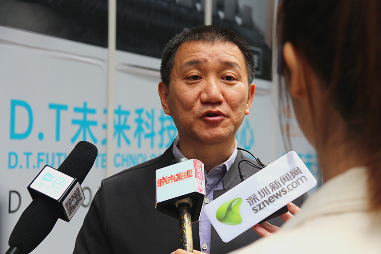  深圳市消費(fèi)者委員會(huì)秘書(shū)長(zhǎng)馮念文接受記者專(zhuān)訪